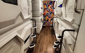 Capsule & Dormitory Space-X